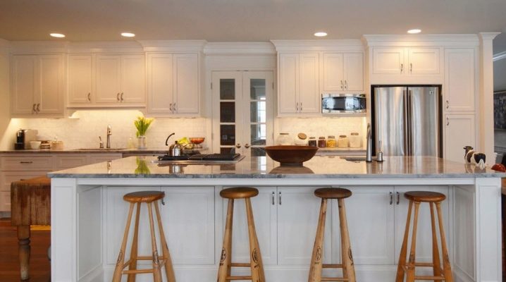  Bar stools for the kitchen