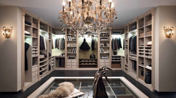  Accessoires de garde-robe