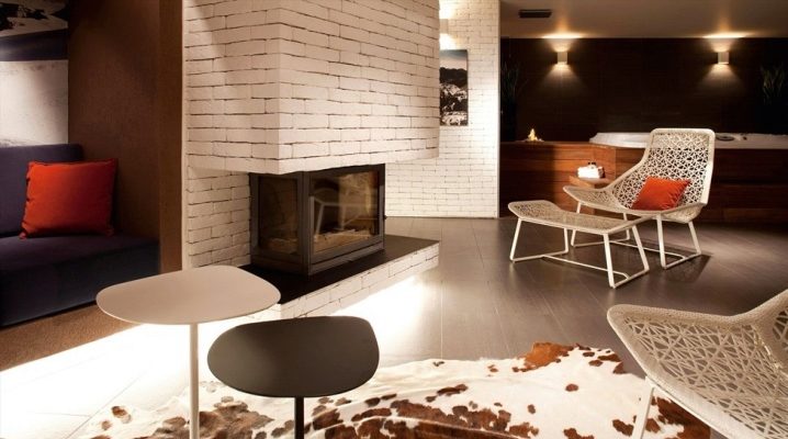  En face des poêles et cheminées