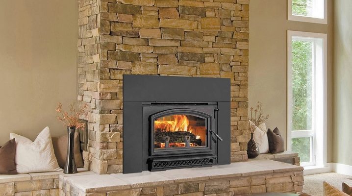  Poêle à bois Ferlux