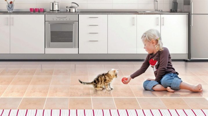  Warm floor in the kitchen