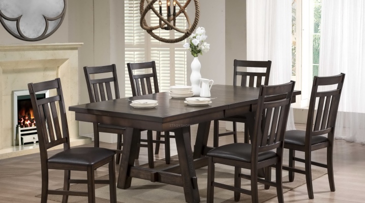  Holzstühle für die Küche