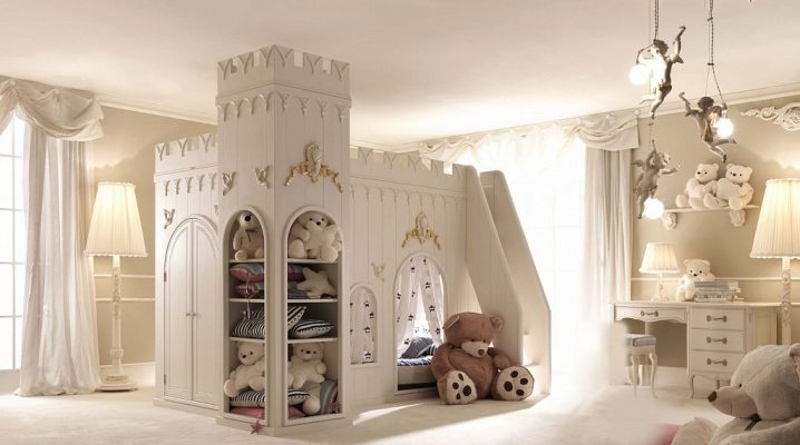  Bettschloss für das Mädchen