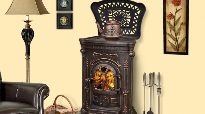  Poêles, cheminées Eurokom