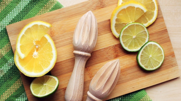  Manual citrus juicer