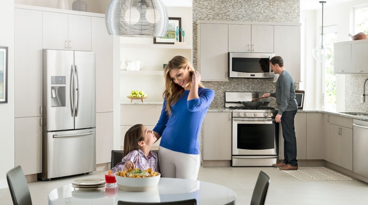  LG Refrigerator with No Frost System