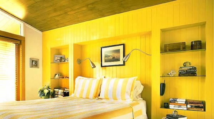  Yellow bedroom