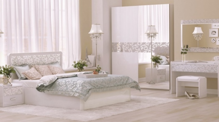  White bedroom set