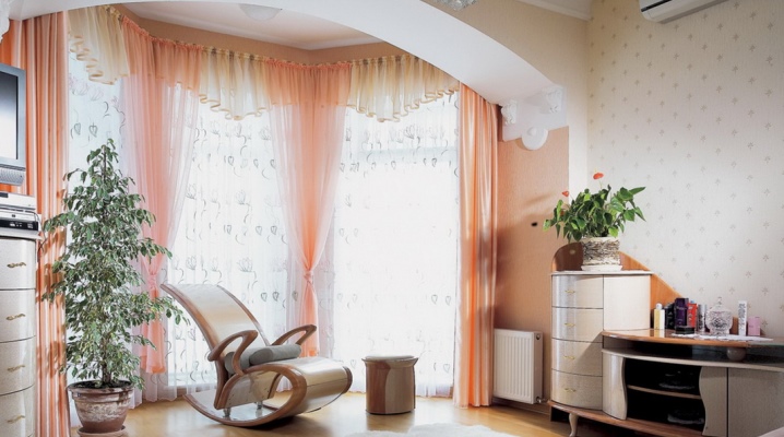  Chambre design combinée avec un balcon