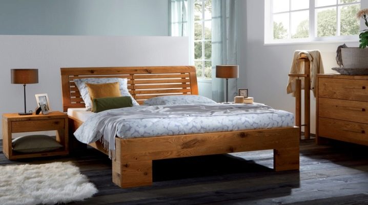  Betten von einer Bar