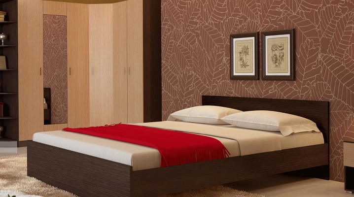  Betten mit einem Hebemechanismus 140x200 cm