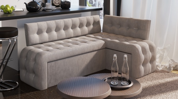  Couch mit einem Liegeplatz