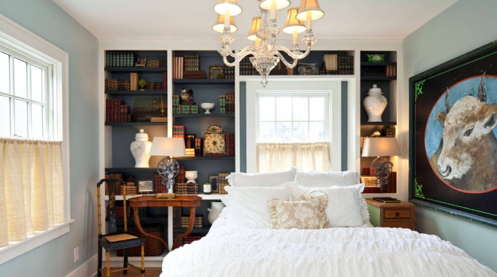 Rack für ein Schlafzimmer