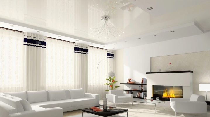  Niche pour rideaux dans le plafond tendu