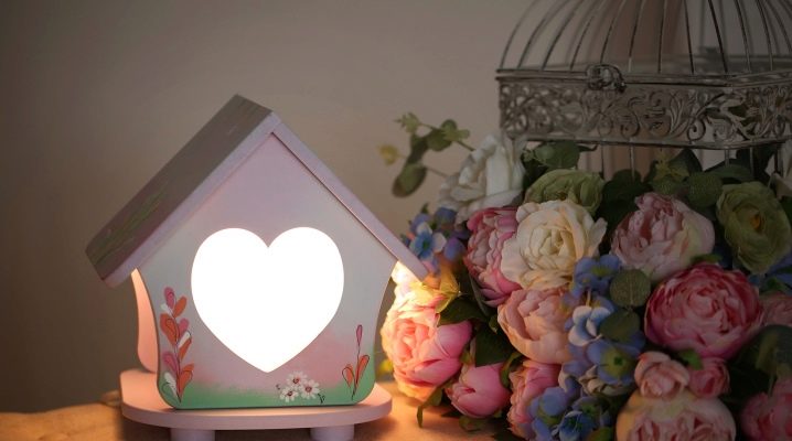  Batteriebetriebenes Nachtlicht