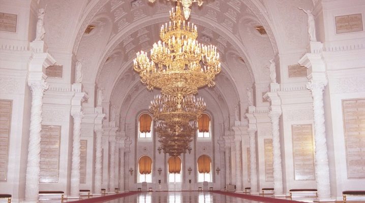  Russische Kronleuchter