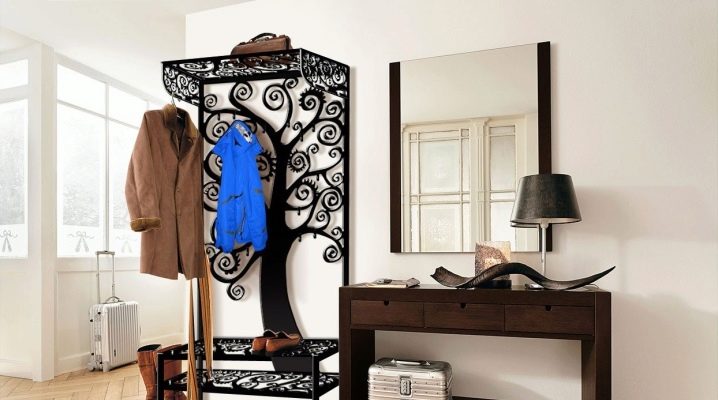  Cintres dans le hall