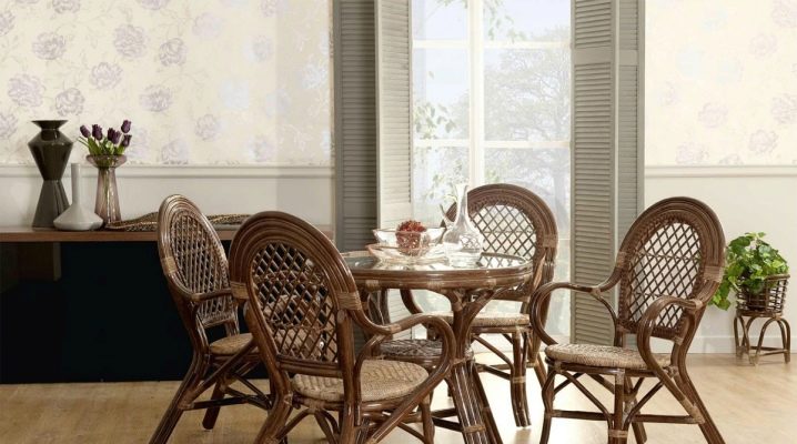  Rattan Stühle: Vor- und Nachteile