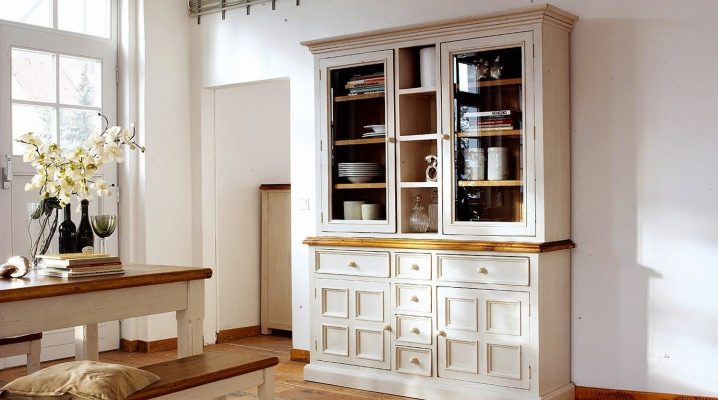  Buffet for the living room: the rules of choice