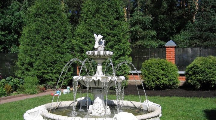  Springbrunnen für Cottages: spektakuläre Landschaftsgestaltung mit eigenen Händen