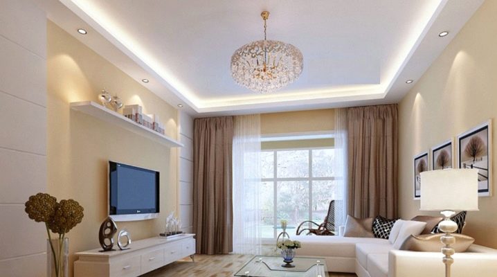  Salon dans les tons beiges: détails de conception importants