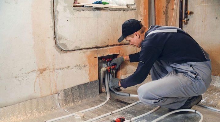  Merkmale der Installation eines wasserbeheizten Bodens mit ihren eigenen Händen