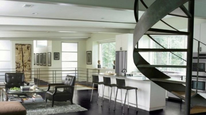  Black floor tiles in interior design