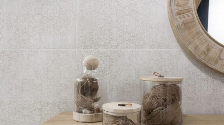  Fliesen Venus Ceramica im Innenraum