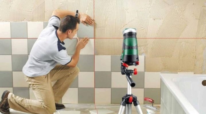  Subtilités posant des carreaux sur des cloisons sèches