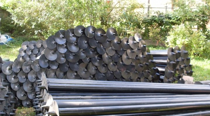  Screw piles for the fence: the pros and cons