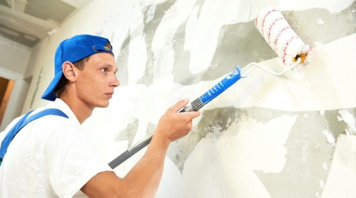  Primer murs avant mastic: comment et pourquoi le faire?