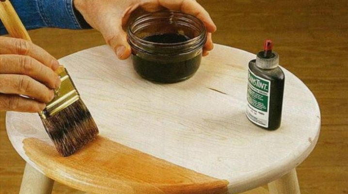  Stain: color palette