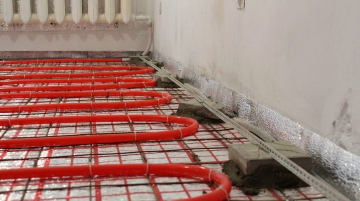  Warmer Boden im Estrich: Vor- und Nachteile