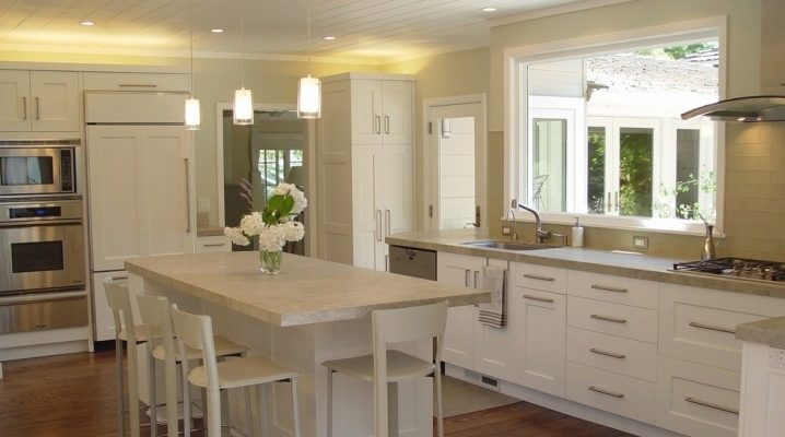  Die Feinheiten der Fertigstellung des vergossenen Kunststoffs