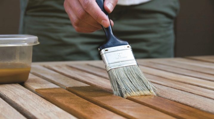  Features of natural varnish