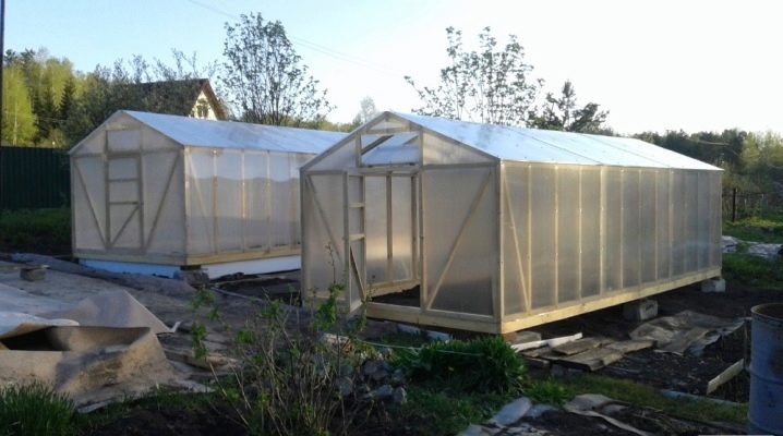  Comment construire une serre à partir d'un bar?