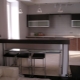  Conception de cuisine-studio avec un bar